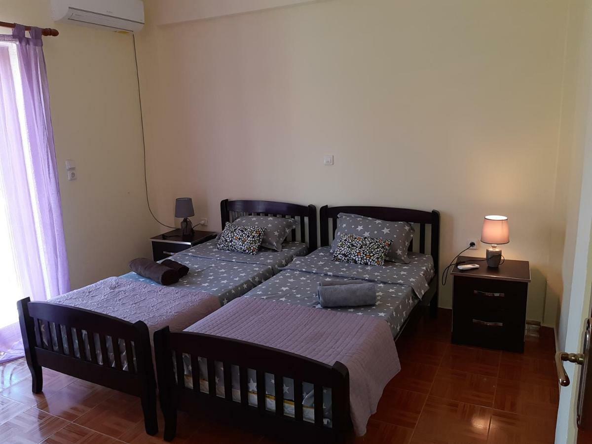 Angela Apartments Ксамил Екстериор снимка
